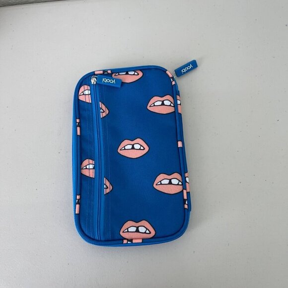 Yoobi Pencil Pens Marker Calculator Cell Phone Case Zip Pockets Blue Mouth Lips - Picture 2 of 5